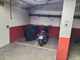 Parking coche en Calle de juan de vera 31. Garaje de alquiler en calle de tomás bretón, 58, delicias
se al