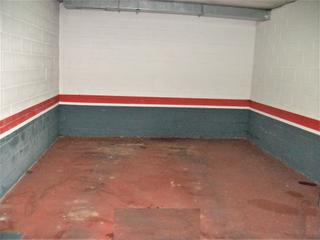 Autoparkplatz in Calle aguado 12. Vende particular.
se vende plaza de garaje muy amplia en el bar