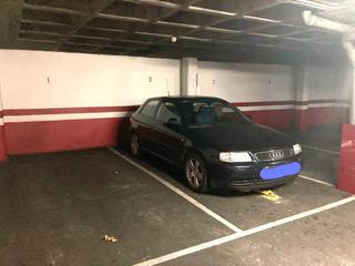 Location Parking voiture à Calle padre suárez 23