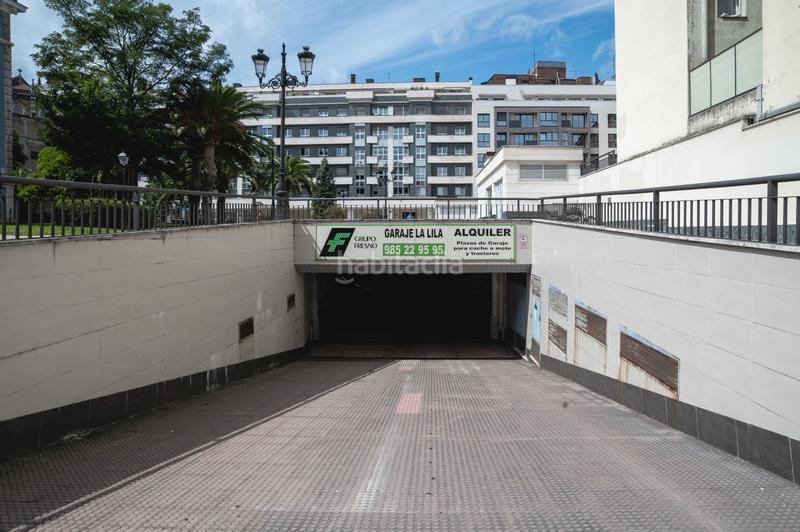 Foto c435f0cd-f002-4252-94ee-895cbfeb6b4c. Location parking voiture dans calle la lila 19 dans Oviedo