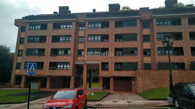 Foto c3e97a37-89fe-49a3-8f7b-f094a18dbba9. Aparcament cotxe a calle rafael r. urrusti 14 a San Lázaro - Otero - Villafría Oviedo