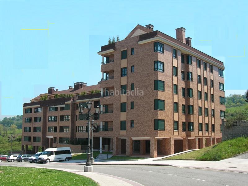 Foto f3927510-6270-4309-8d65-b55a3fd8b690. Aparcament cotxe a calle rafael r. urrusti 14 a San Lázaro - Otero - Villafría Oviedo