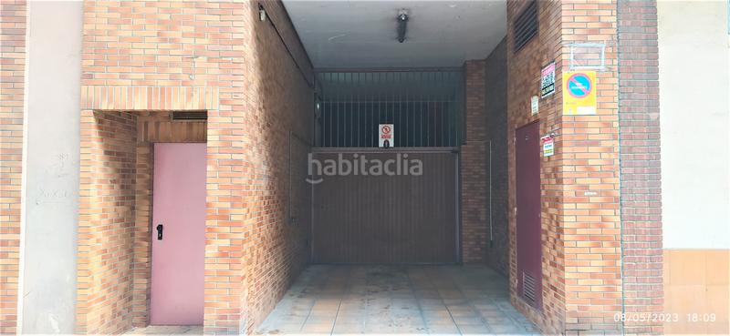 Foto ca8c25ab-4437-45ba-a479-7b89aadb5a59. Alquiler parking coche en avenida del Llano 20 en Gijón