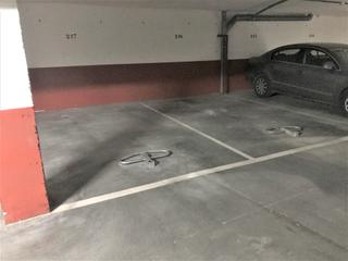 Lloguer Aparcament cotxe  Calle de tomás bretón 58