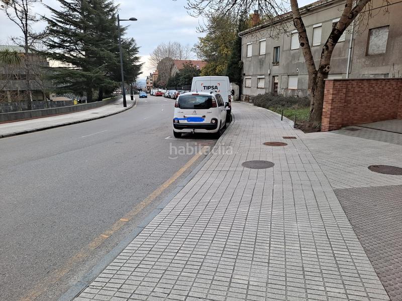 Foto d9b23e5a-6e1d-4514-b1c5-f37f3d336eab. Lloguer aparcament cotxe a avenida cristo de las cadenas 115 a Oviedo