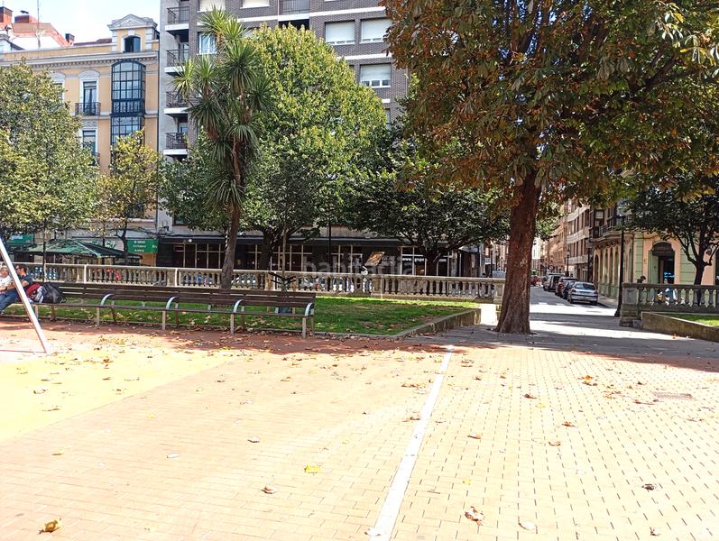 Foto 9359bd6a-d0f1-4b3f-a26b-b23862d193c0. Rent business premise in calle san bernardo 83 in Gijón