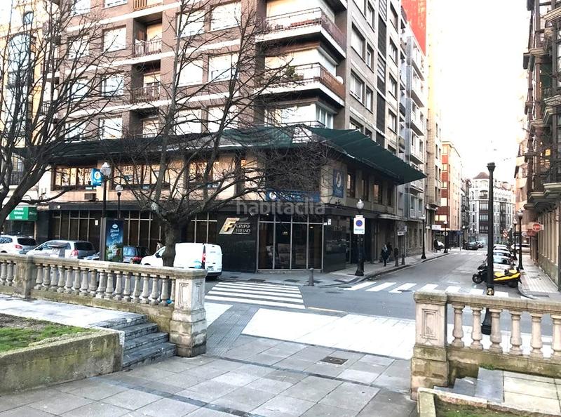 Foto 40e97290-dffe-4c6e-98ed-fe5350b07fb8. Alquiler local comercial en calle san bernardo 83 en Gijón