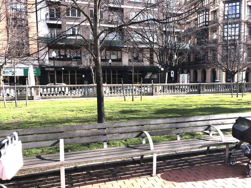 Foto 7ed65cb6-daa6-4747-93eb-76f0e06748f8. Alquiler local comercial en calle san bernardo 83 en Gijón