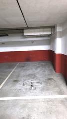 Lloguer Aparcament cotxe a Calle de juan de vera 25