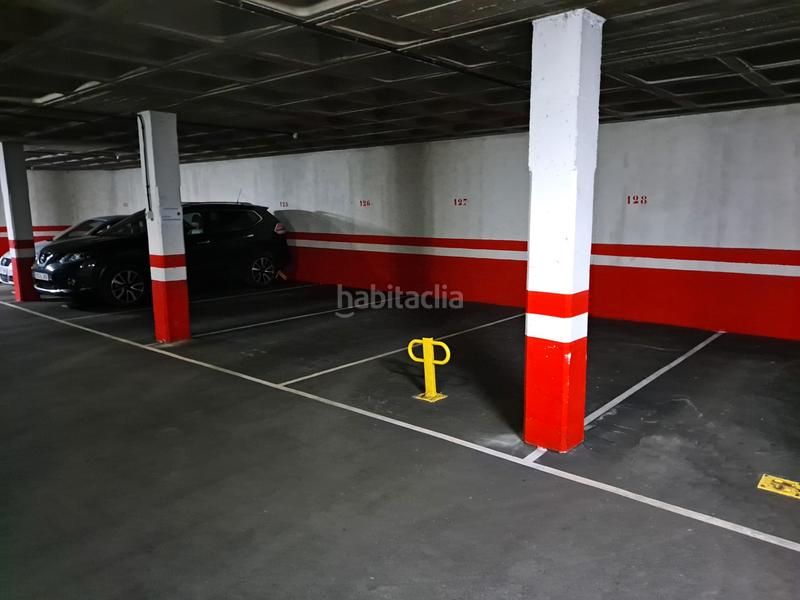 Foto a4e17333-a10e-465f-833f-126c513c7b0e. Miete autoparkplatz in avenida cristo de las cadenas 115 in Oviedo