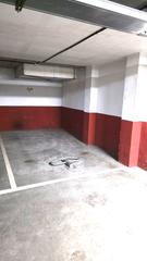 Car parking in Calle de Tomás Bretón 58