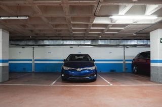 Miete Autoparkplatz in Calle la lila 17