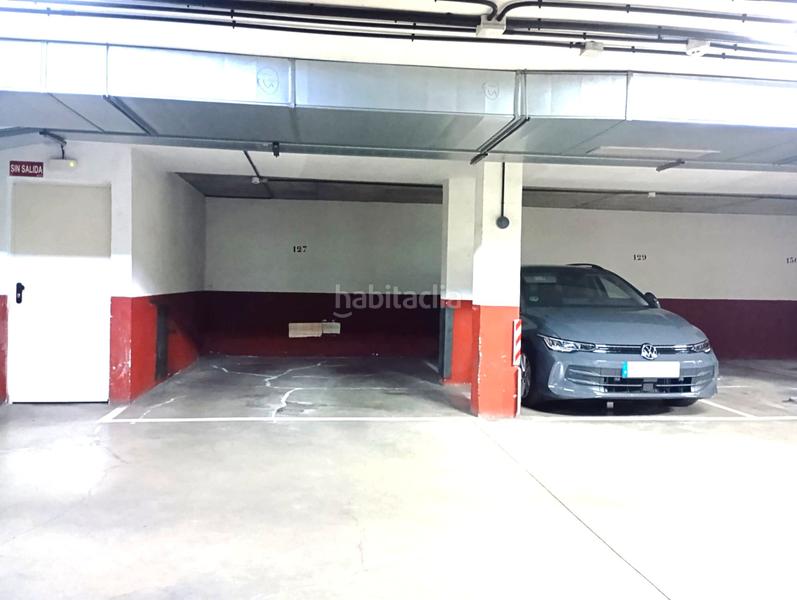 Foto c036650e-19ad-4a96-8f93-816bcc337632. Miete autoparkplatz in calle de juan de vera 25 in Madrid