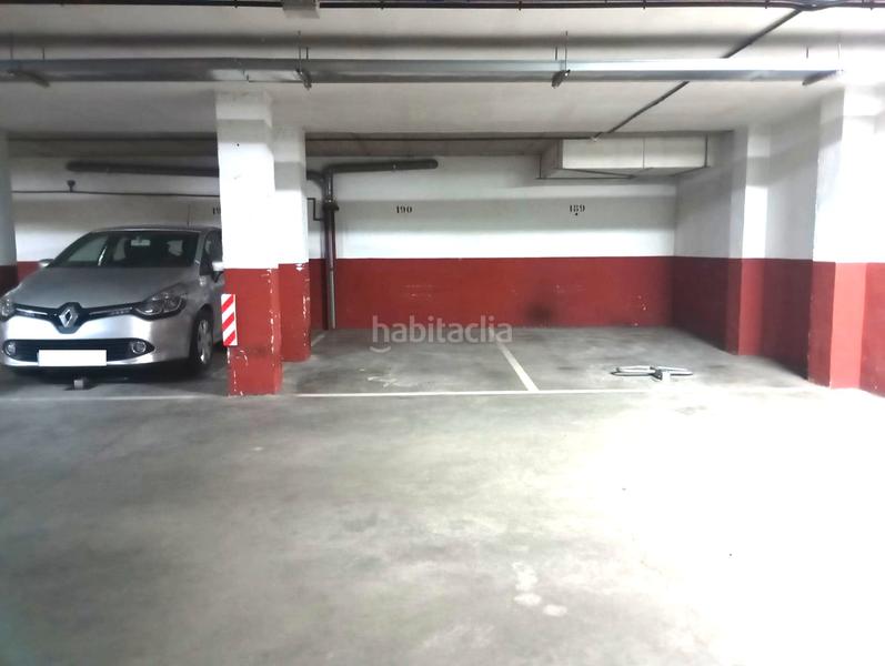 Foto ed0c6794-ad2d-4a79-9ba7-532c55ea07d7. Miete autoparkplatz in calle de juan de vera 25 in Madrid