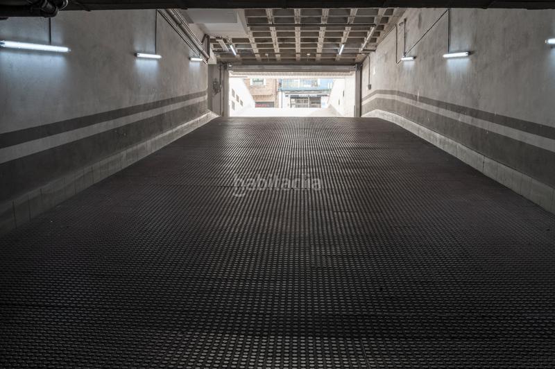 Foto 21a52148-60a9-446a-9525-4e654fdb071e. Location parking voiture dans calle la lila 17 dans Oviedo