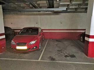 Location Parking voiture à N/a. Se alquilan y venden plazas de garaje en la calle nicolás soria