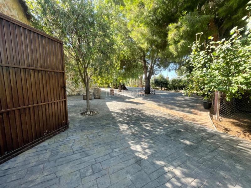 Foto c7c91c15-19e4-4e39-aadb-a2009a77880f. Xalet amb piscina a Alzabares Elche / Elx