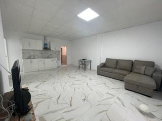 Planta baixa a Carrús Este. Planta baja en venta. carrús