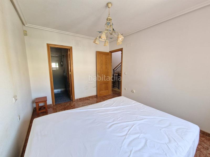 Foto 044a16b1-23e4-422a-9e04-b5bc48fb5e0d. Casa a schiera con parcheggio in El Travaló - Martínez Valero Elche / Elx