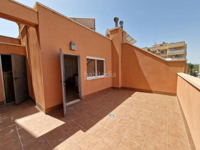 Foto 4b6399f5-bdfe-451d-ba45-f750dee5ae60. Casa a schiera con parcheggio in El Travaló - Martínez Valero Elche / Elx