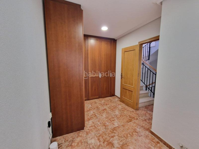 Foto e0af1a88-e6e3-49ae-9546-9d50029e8ab2. Casa a schiera con parcheggio in El Travaló - Martínez Valero Elche / Elx