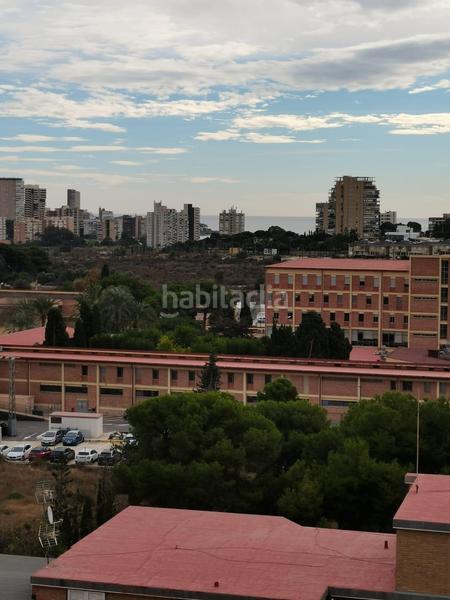 Foto dbe08576-3079-4ec6-8fb6-d33ff23d0f58. Pis amb piscina a Vistahermosa Alicante