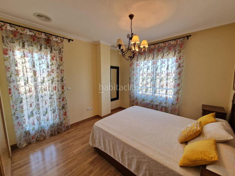 Foto 3d72df7f-eb6b-4830-814e-d9a3858cd5b7. Rent penthouse with heating parking pool in Ciutat Universitària Elche / Elx