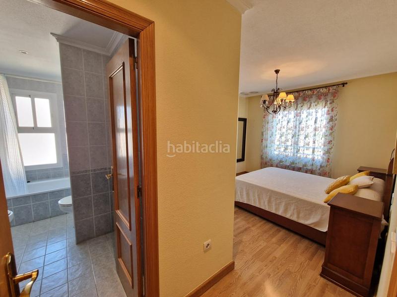 Foto c3ec28b7-d08b-4f06-a3a6-104f34258756. Rent penthouse with heating parking pool in Ciutat Universitària Elche / Elx