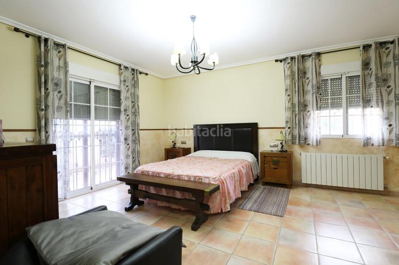 Foto 3c0744a6-c336-4f85-8156-7ee1bc9e2d57. Chalet avec parking piscine dans Catral