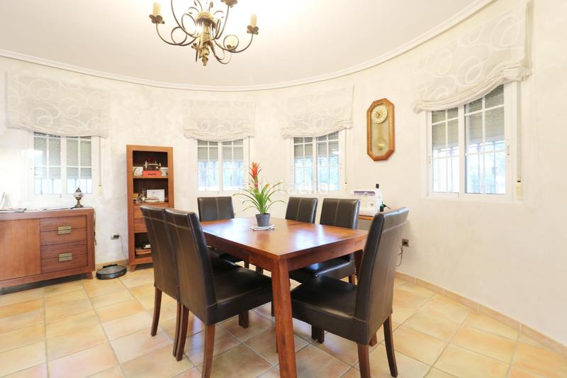 Foto 40ff6ea9-0ea5-4fe3-8bc0-7b44601c225e. Chalet avec parking piscine dans Catral