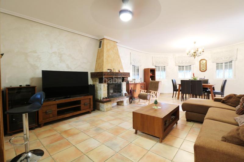 Foto 81b4e1cc-6f7a-4bed-a236-5bf793765a88. Chalet avec parking piscine dans Catral