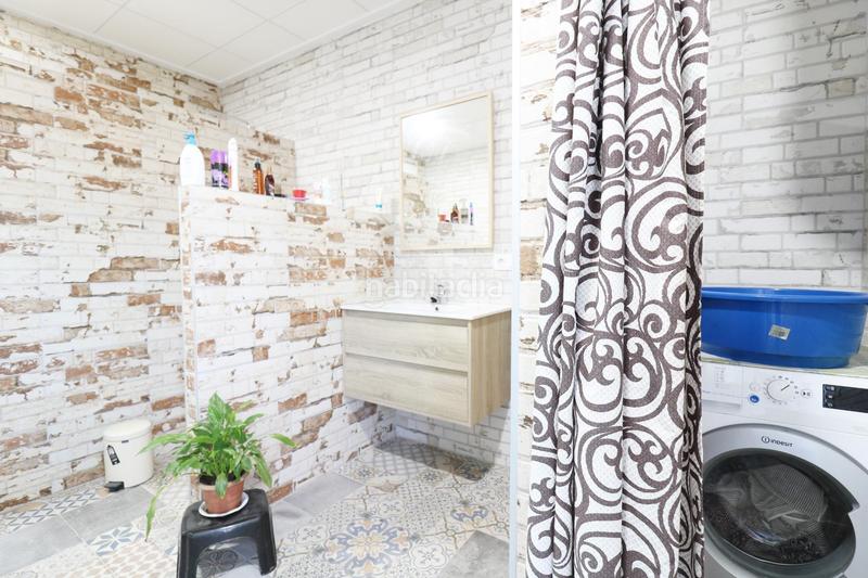 Foto def8e25b-d6f9-4abe-b5fe-d1c58102c95b. Chalet avec parking piscine dans Catral