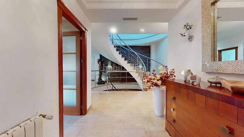 Foto b1b8eba1-2729-484e-8622-f1742a930637. Chalet exclusivo chalet en urbanizacion don balbino en Elche / Elx