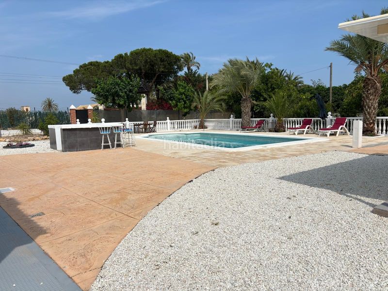 Foto c9d4a82d-926e-4a87-a0c6-1ce94bffc456. Xalet amb piscina a Perleta - Maitino Elche / Elx