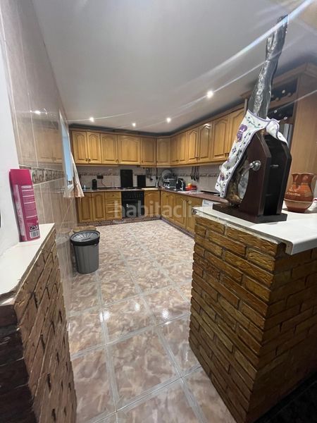 Foto bffb02d8-b61e-49ef-9f57-5a16765e61dd. Casa amb aparcament piscina a Albatera