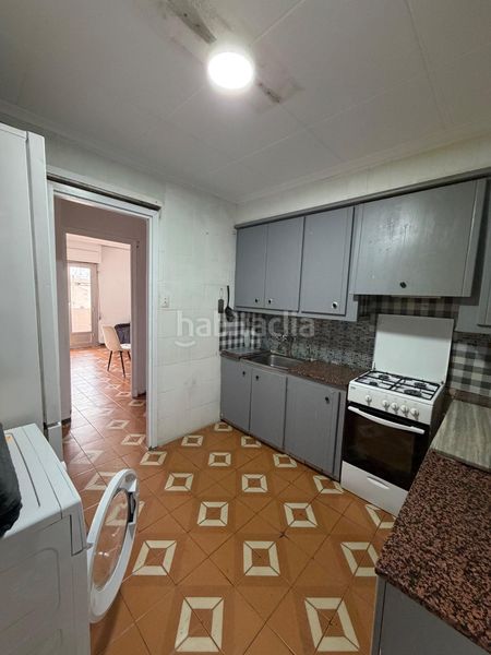 Foto 56c67d6b-e3a0-4b3f-8a37-c9fdbd5eb432. Pis a Reina Victoria - Miguel Hernández Elche / Elx