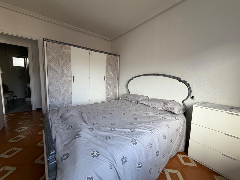 Foto dcd0eafd-ef30-49bb-95e6-ef468a7f2804. Pis a Reina Victoria - Miguel Hernández Elche / Elx