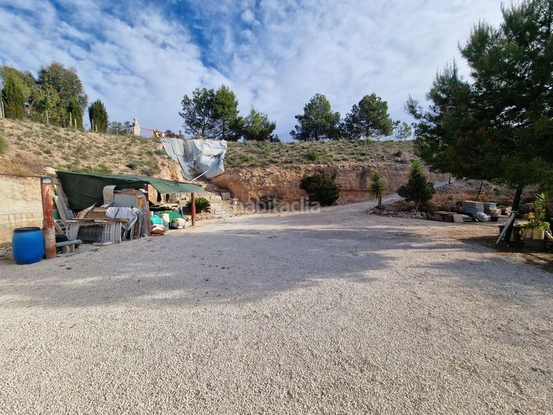 Foto 5a43f644-e7c8-4b8f-bce5-3ae18745de0c. Masía terreno con casa cueva en el hondon de las nieves en Hondón de las Nieves