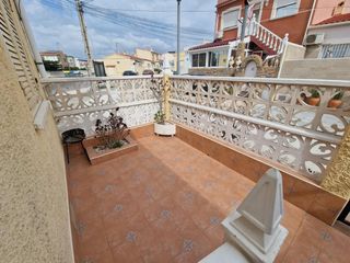 Reihenhaus in San Fulgencio. Encantador adosado en el oasis, la marina  listo para entrar a v