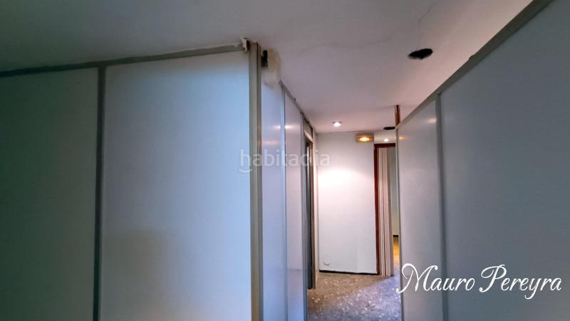 Foto 279afa54-9e31-49df-a441-880269fa8805. Bureau dans Sant Antoni Barcelona