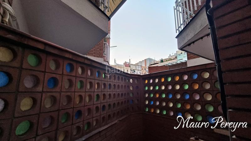 Foto e905963f-618c-4f03-a846-aa72d7049906. Bureau dans Sant Antoni Barcelona