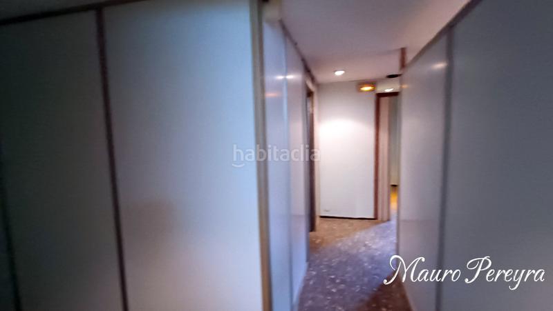 Foto 48f4880d-1882-4d47-9d57-2a78b9f80670. Büro in Sant Antoni Barcelona