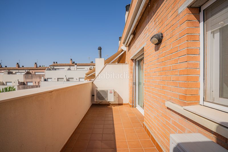 Foto b1b67a3f-7104-46ee-8b7e-aa6713b77c58. Casa adossada amb calefacció aparcament a Eixample - Can Bogunyà Castellar del Vallès