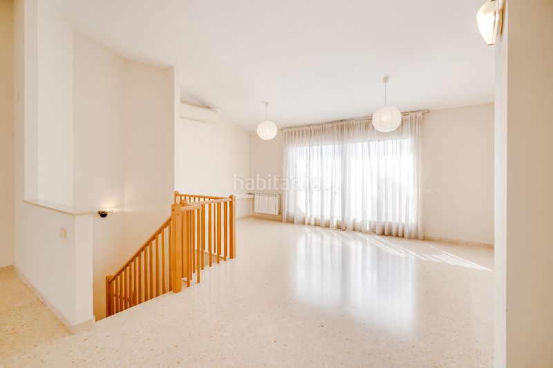 Foto b725b077-1f5b-4928-9c72-ea404c14f657. Casa adossada amb calefacció aparcament a Eixample - Can Bogunyà Castellar del Vallès
