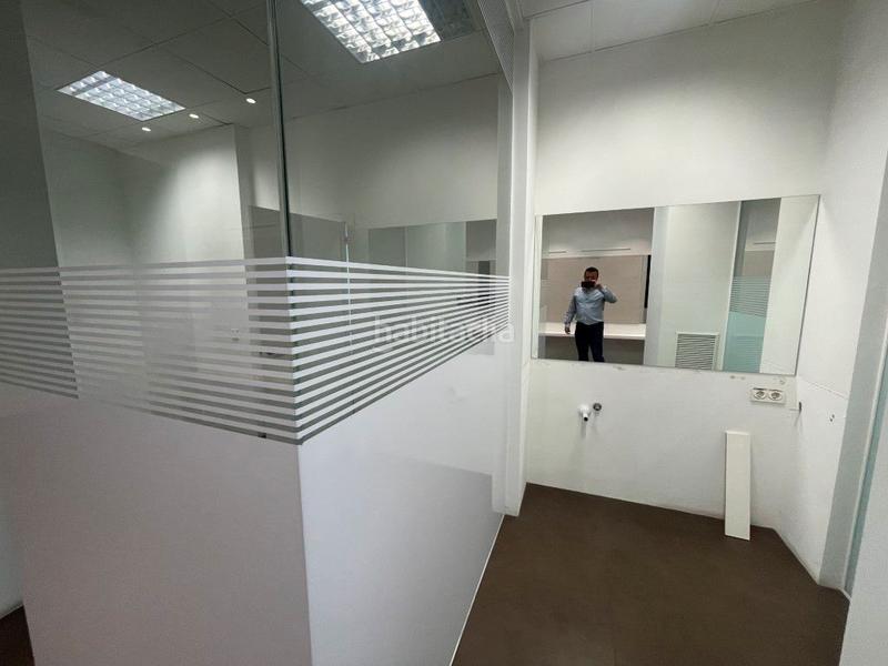 Foto 215916d0-b79f-40ab-a9c0-63d0087d678d. Rent business premise in n/a 8 in Área Romántica Donostia - San Sebastián