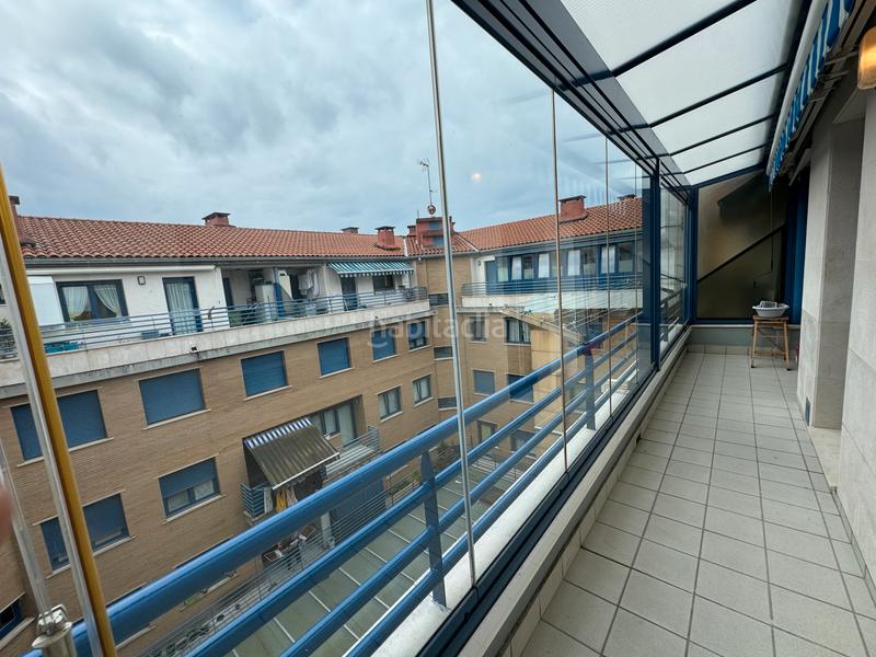 Foto cf4c1a7a-8b24-4eda-9e59-7a166a1b6c7b. Dúplex pisazo con terraza en Zumaia