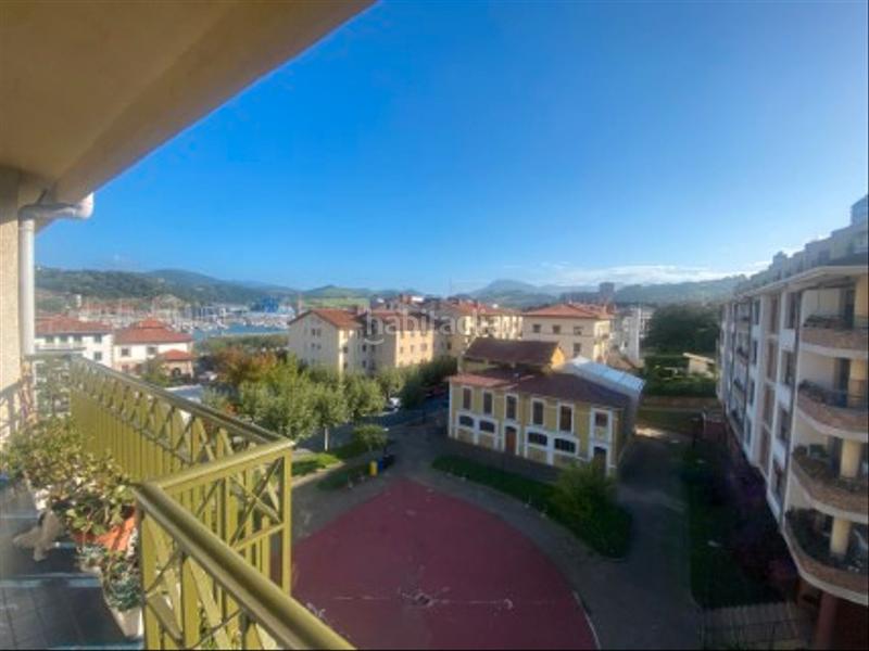 Foto 3bee2dc2-19a6-4956-a85e-f0bdcc4a8106. Piso vivienda con vistas garaje y trastero en Zumaia