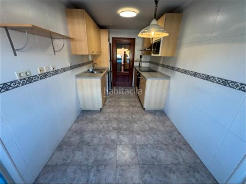 Foto b70ebd8f-cd84-4b80-8320-3c826ce21f0e. Piso en Zestoa