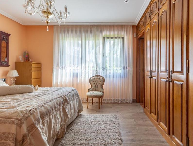 Foto e34e70b8-d719-4ce5-b552-68746cfd9d19. Casa en manjoya - la rodada 25 impresionante finca con casa familiar independiente con capacidad para dos viviendas en la manjoya. el edificio familiar, con una en Oviedo