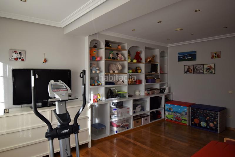 Foto 00cea3e7-fe3e-44e4-83bc-b11007574179. House in Oviedo - peña santa de enol 22 in Ciudad Naranco - Prados de La Fuente Oviedo